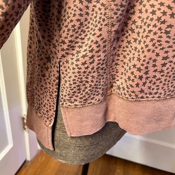 🌟 Z Supply Buckle Star Print Oversized Sweatshirt - Picture 6 of 10